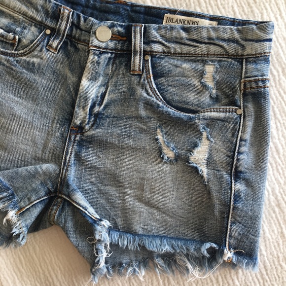 Blank NYC Distressed Hiker Cut Off Shorts - Picture 1 of 9